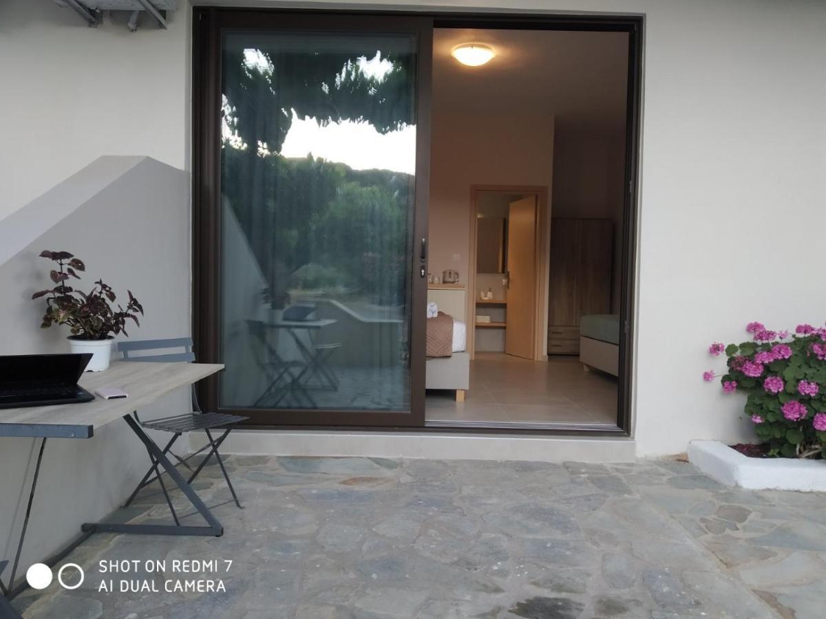 Galini Apartment'S-Suites Skaloti Exterior photo