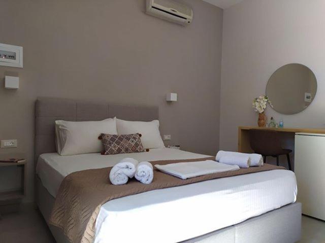 Galini Apartment'S-Suites Skaloti Exterior photo