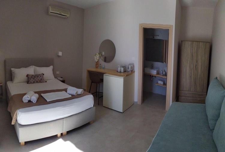 Galini Apartment'S-Suites Skaloti Exterior photo