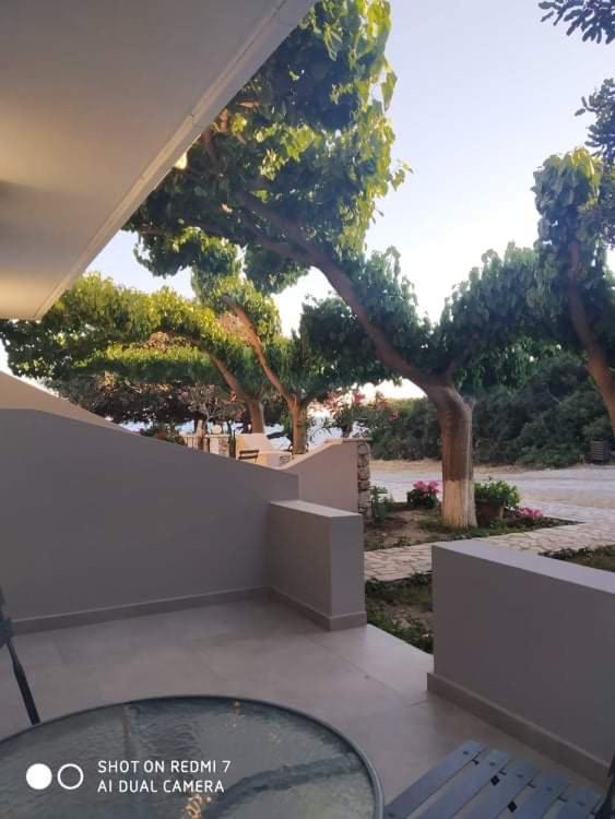 Galini Apartment'S-Suites Skaloti Exterior photo